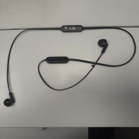 CS1300/2025 AURICOLARI NERI JBL 