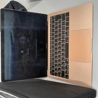 CS1317/2025 LAPTOP ROSA CON  BLACK COVER
